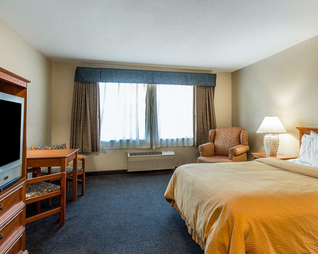 Days Inn By Wyndham Stockton Exterior foto